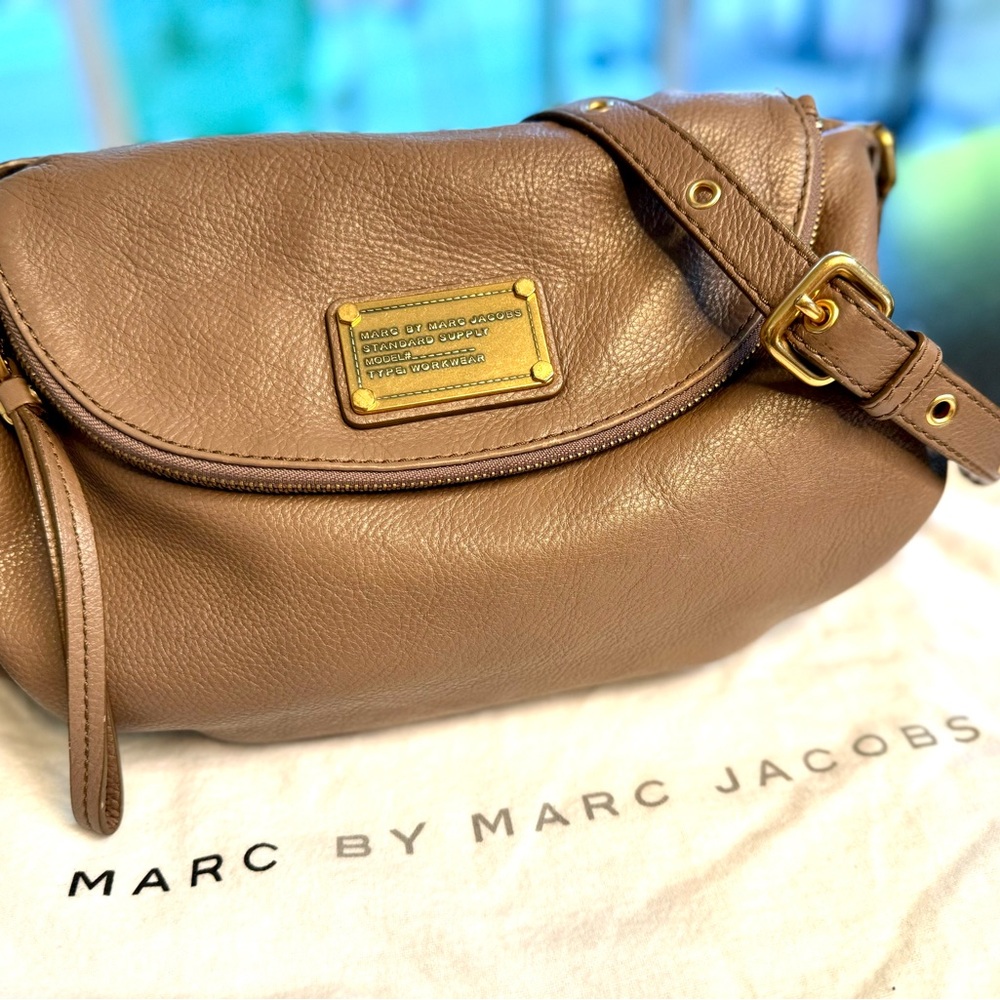 Marc By Marc Jacobs Natasha Crossbody In Rootbeer